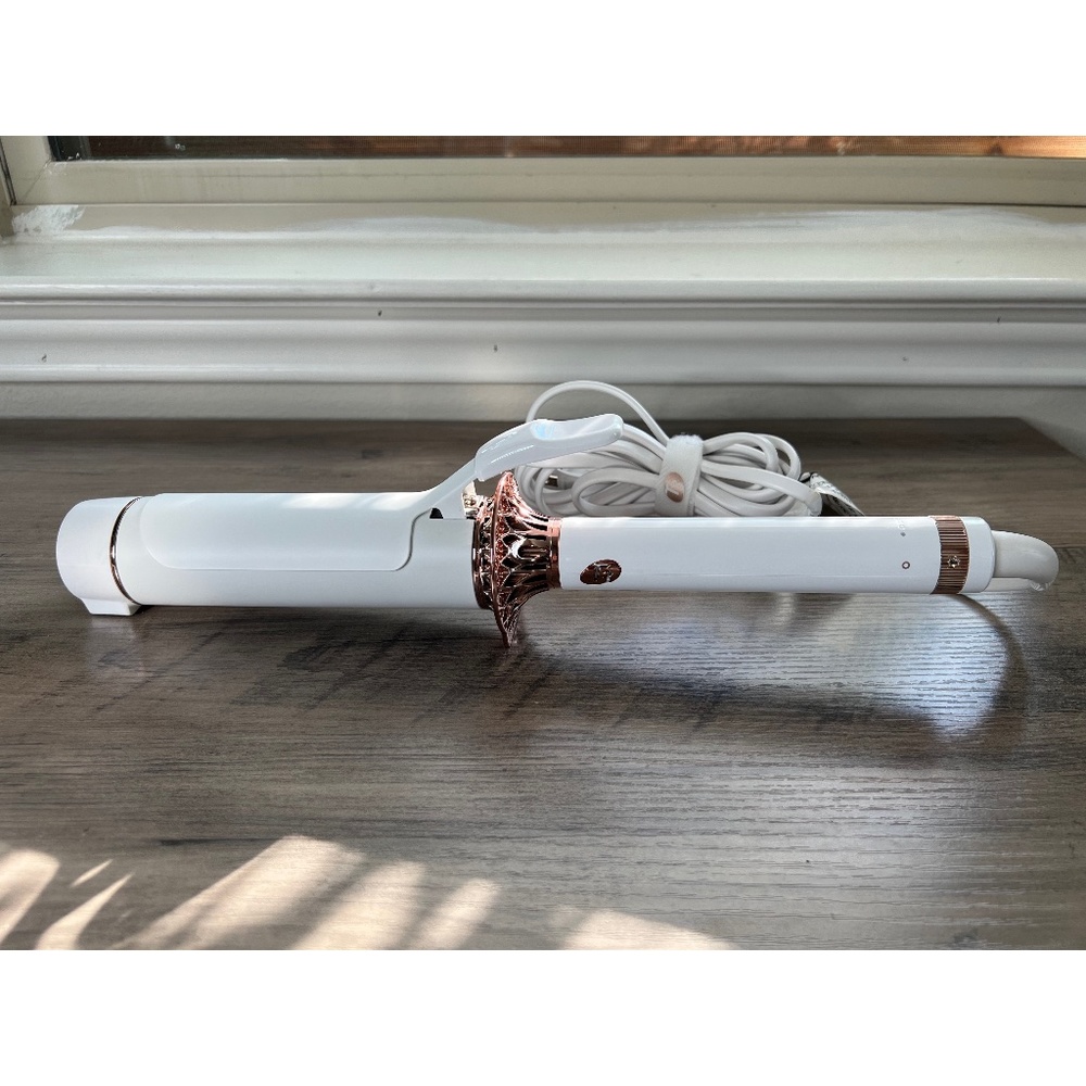 T3 BodyWaver Professional 1.75" Curling and Styling Iron